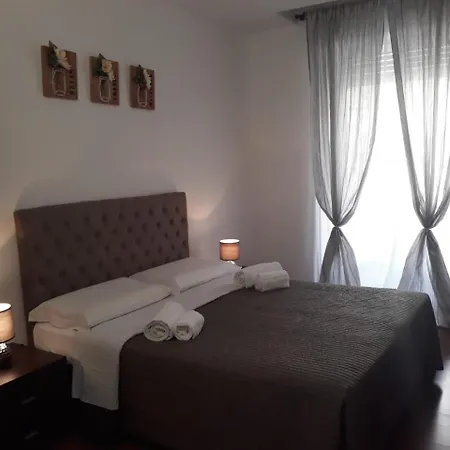 La Foglia Blu 3* Rome