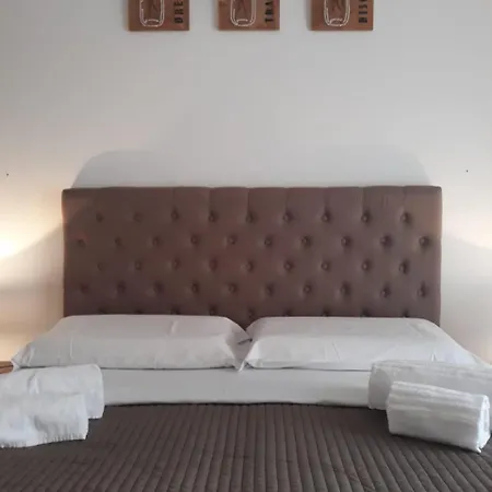 Bed & Breakfast La Foglia Blu Rome